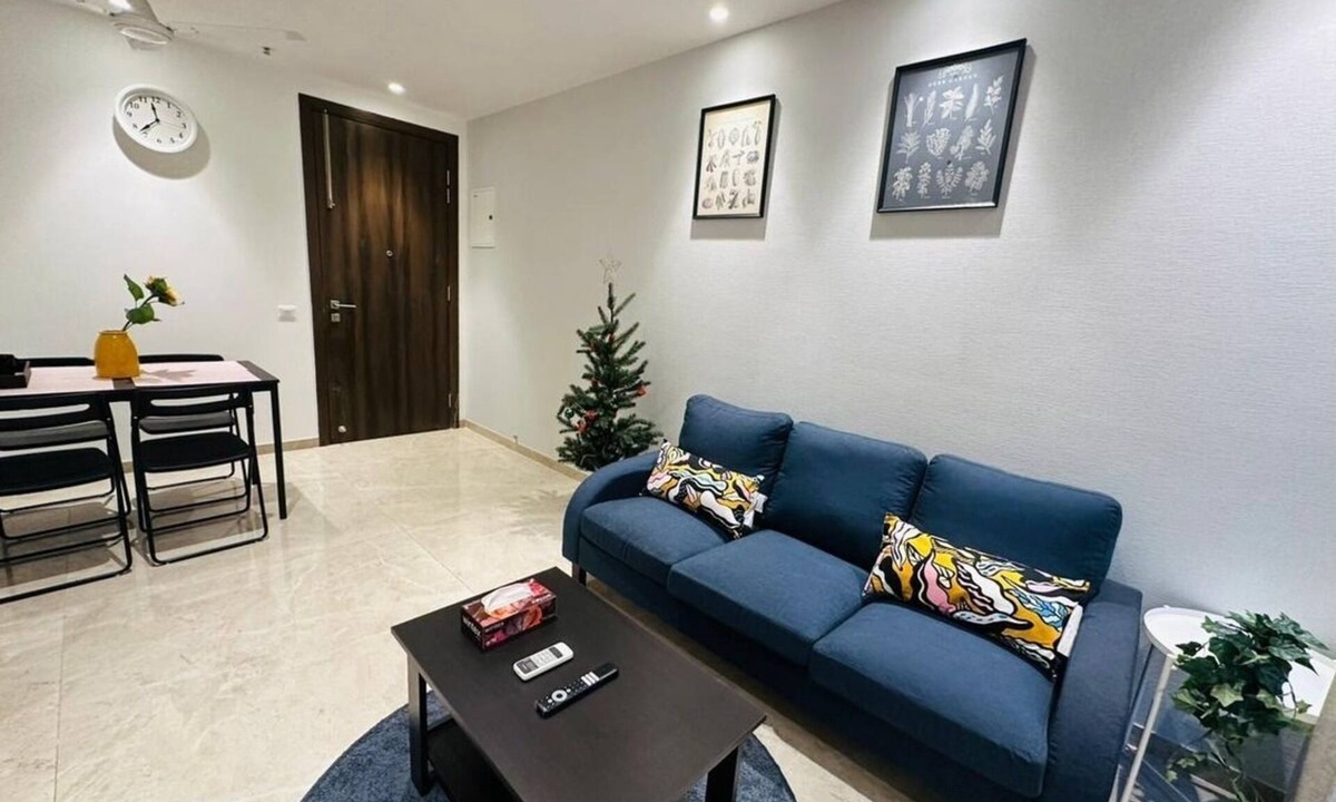 Hiranandani Gardens Apartment | 1BR Service Apartment A - 1008 Powai By Florastays
