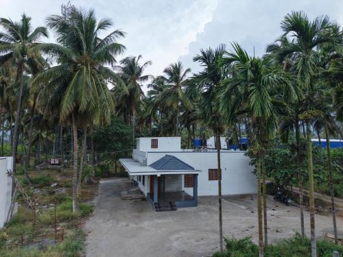 Coimbatore Villa | 2Bhk White House Near Isha By Shivalaya Stays