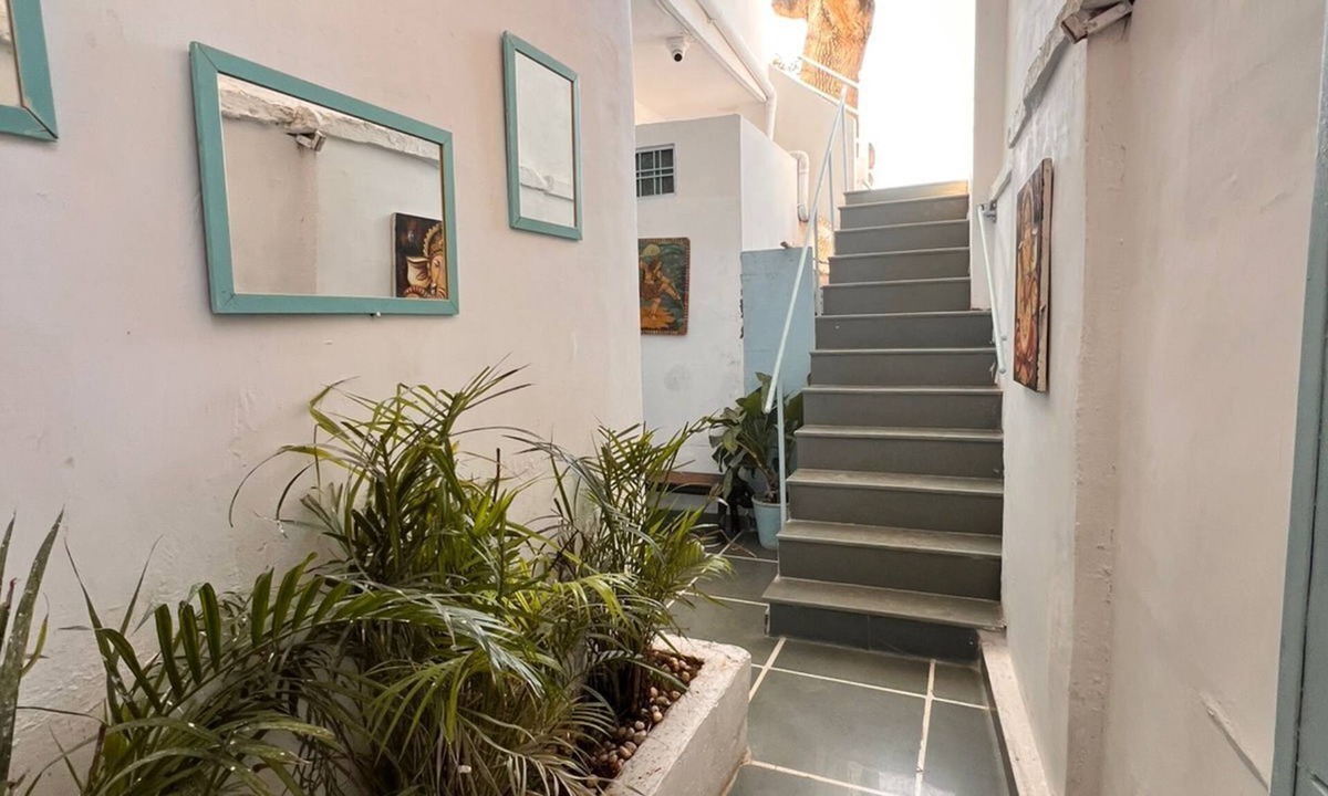 Bedla Bed & Breakfast | 8-bedroom bed & breakfast in marvelous Udaipur with AC
