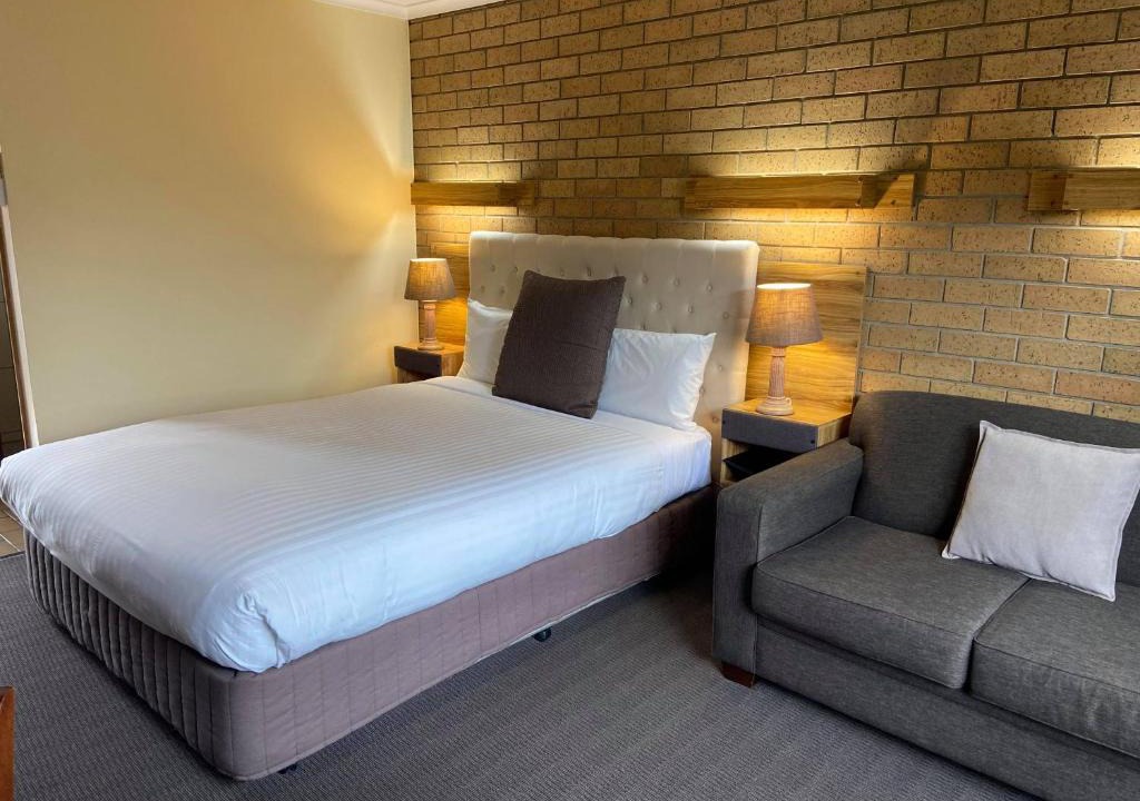 Hamilton Hotel | AAt 28 Goldsmith Motel