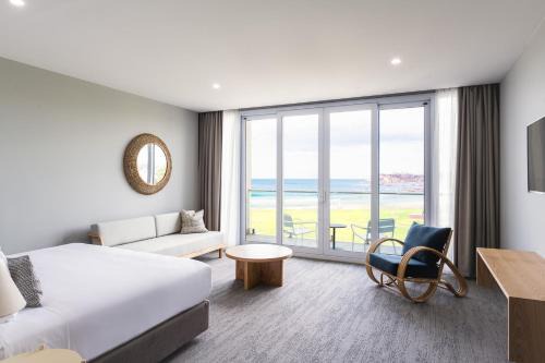 Malua Bay Hotel | Abode Malua Bay