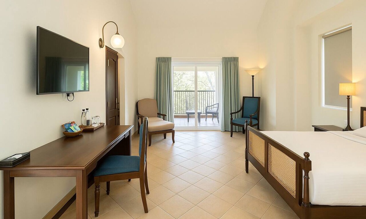Shelpem Hotel | Amritara Serenity