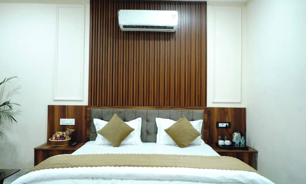 Mayapur Hotel | Anandam Farms And Resort