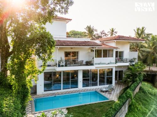 Mandrem Villa | Aroha Palms Magnifica - Private Pool, Wi-Fi