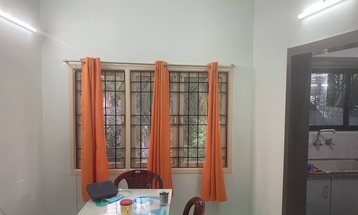 Chromepet Apartment | Beautiful 2-bedroom apartment with AC in charming Chennai-15 minute from Airport