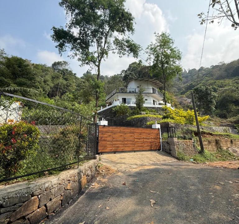 Lakkidi Resort | Brooke hills 2 BHK villa falls view