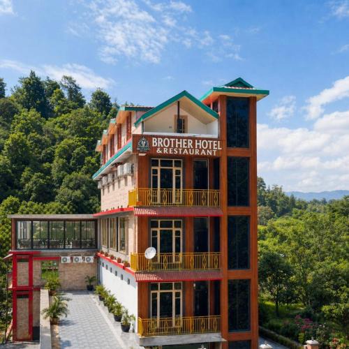 Arki Hotel | Brother's Hotel & Restaurant Chamakripul
