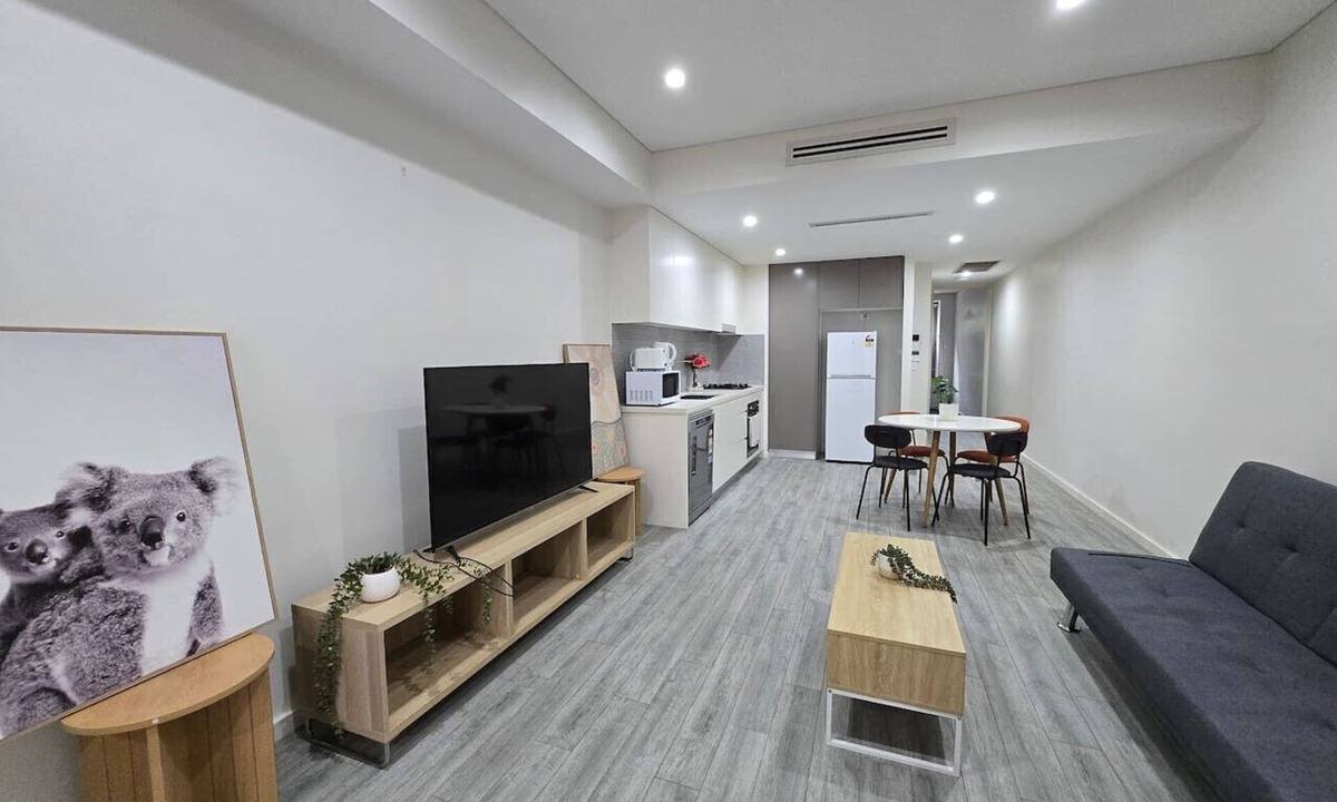 Camperdown Apartment | Camperdown one 01 Close to bus stop and SYD CBD