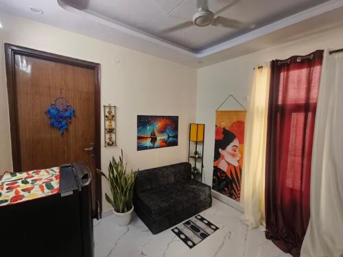 Malviya Nagar Apartment | CITY VIEW Private 1BHK Flat in South Delhi