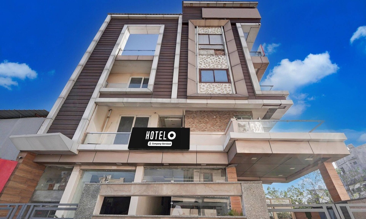 Dehradun House | Classic with BalconyHotel The Nest