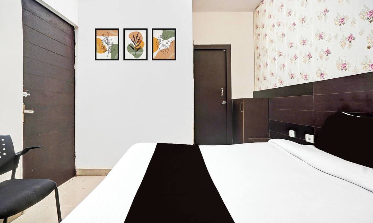 Bareilly Hotel | Collection O Prabhat Nagar Bareilly