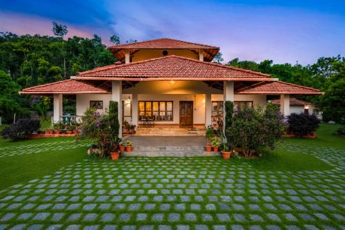 Madikeri Villa | ELIVAAS Signature Mercara Hill 3 BHK Pet-Friendly Retreat With Private jacuzzi, Outdoor Seating, Verandah Sit Out & Garden