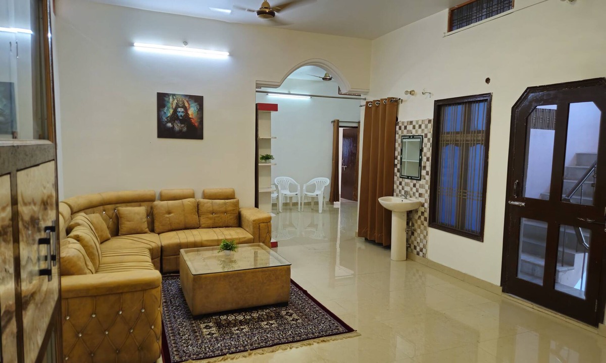 Varanasi House | "Explore Varanasi’s Spiritual Essence from Our Welcoming Homestay"