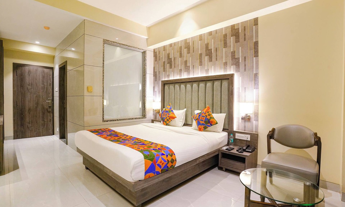 Thane Hotel | Fabhotel Prime Shubham Comforts