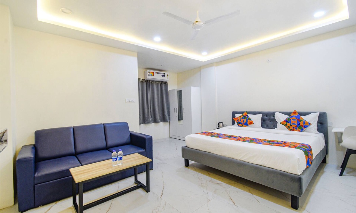 Serilingampally Hotel | Fabhotel Ssr Ikon Suites