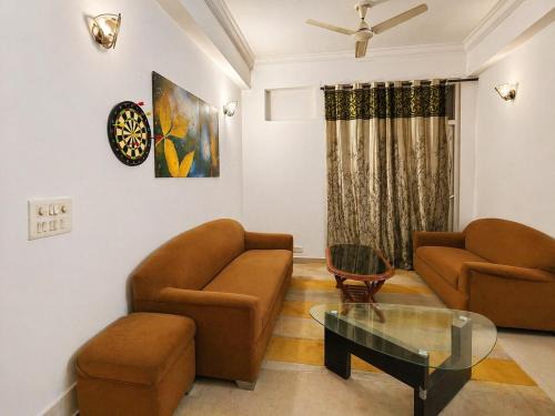 Ghaziabad Apartment | Family Friendly 2BHK - A1 Homestay At Crossings Republic