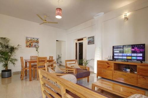 Parra House | Genesis Abode - 2BHK Nest in Nature, Assagao - 10 mins from Anjuna & Vagator Beaches