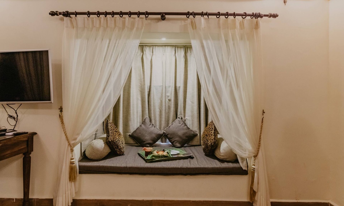Talala Hotel | GIR LION SAFARI CAMP