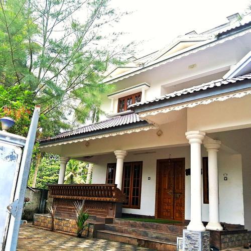 Changanacherry House | Guest House near Contour Resort-Changanachery