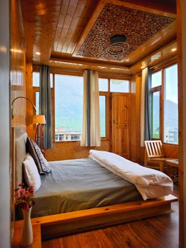 Manali Hostel | Hi Strangers Stay Manali