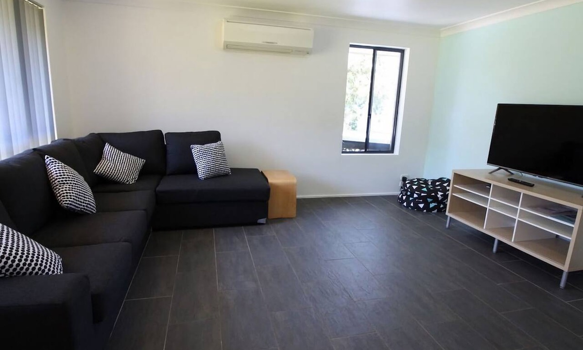 Manyana House | Holiday Haven a basic holiday home in Manyana