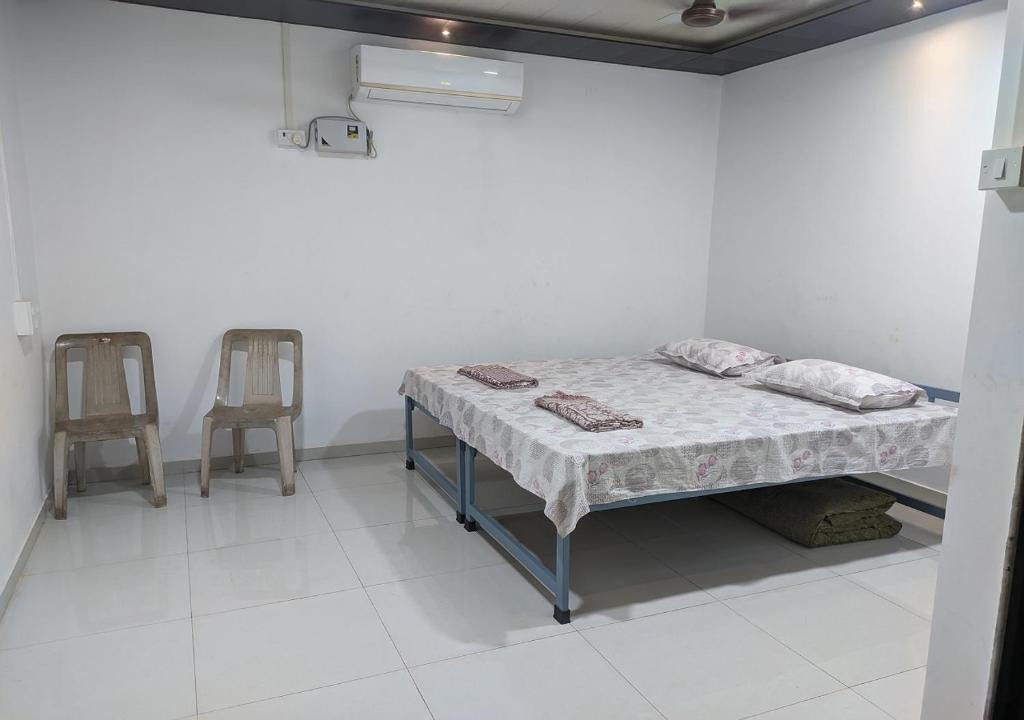 Ganpatipule Hotel | Hotel Anand Niwas Ganpatipule