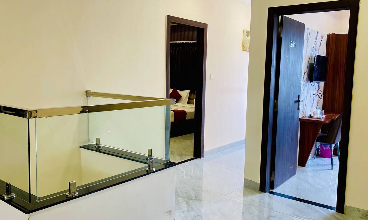 Indore Hotel | Hotel Anand Palace & Restaurant