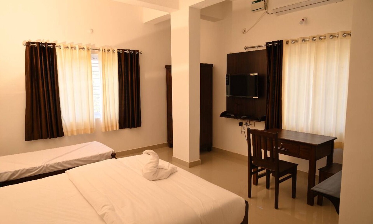 Bainduru Hotel | Hotel Blue Rays