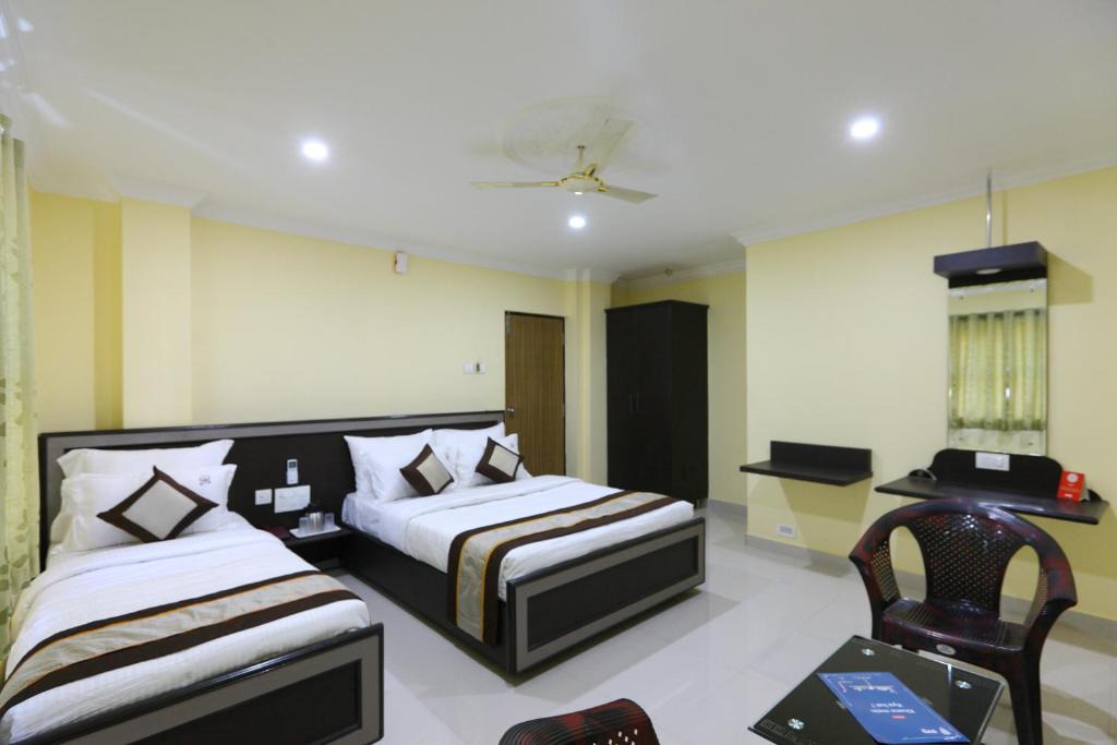Pallavaram Hotel | HOTEL GRAND PARK - NEAR AlRPORT