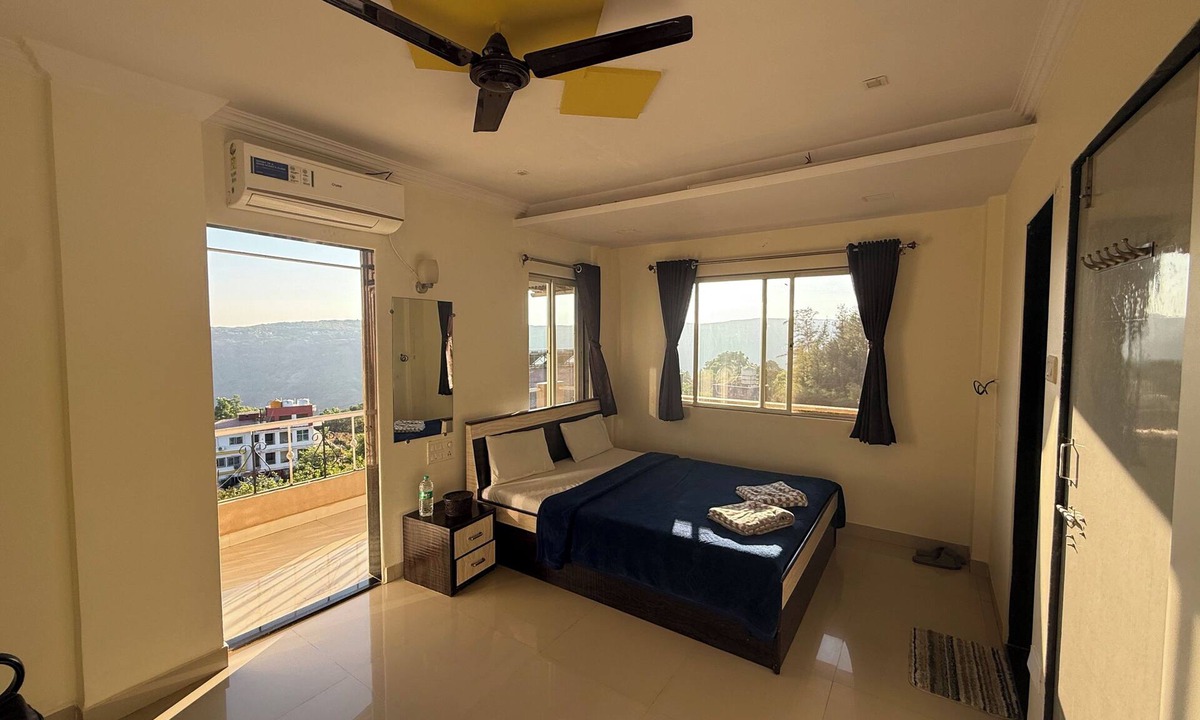 Medha Hotel | Hotel Mahabaleswer Mount View