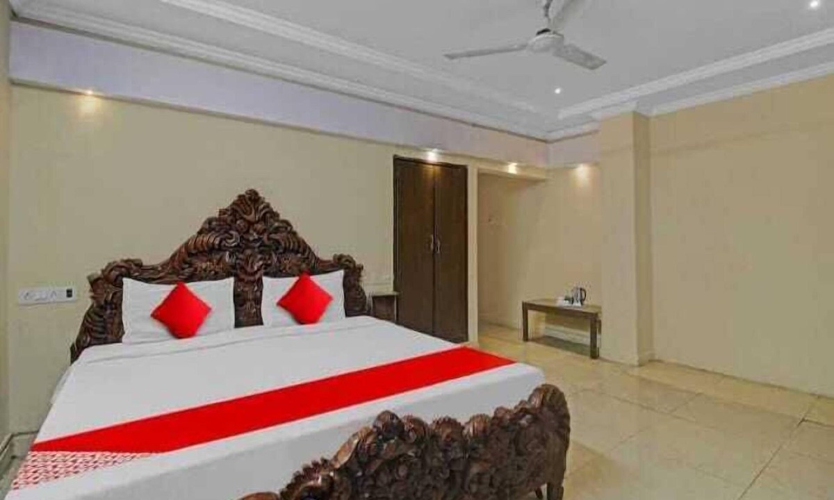Lakdi Ka Pul Hotel | Hotel Maruthi Residency