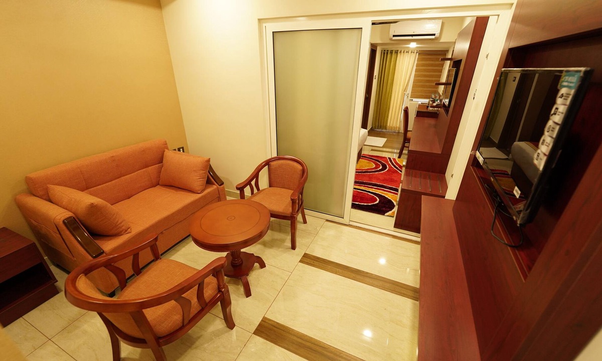 Kuppaayil Hotel | Hotel Newline Orchid