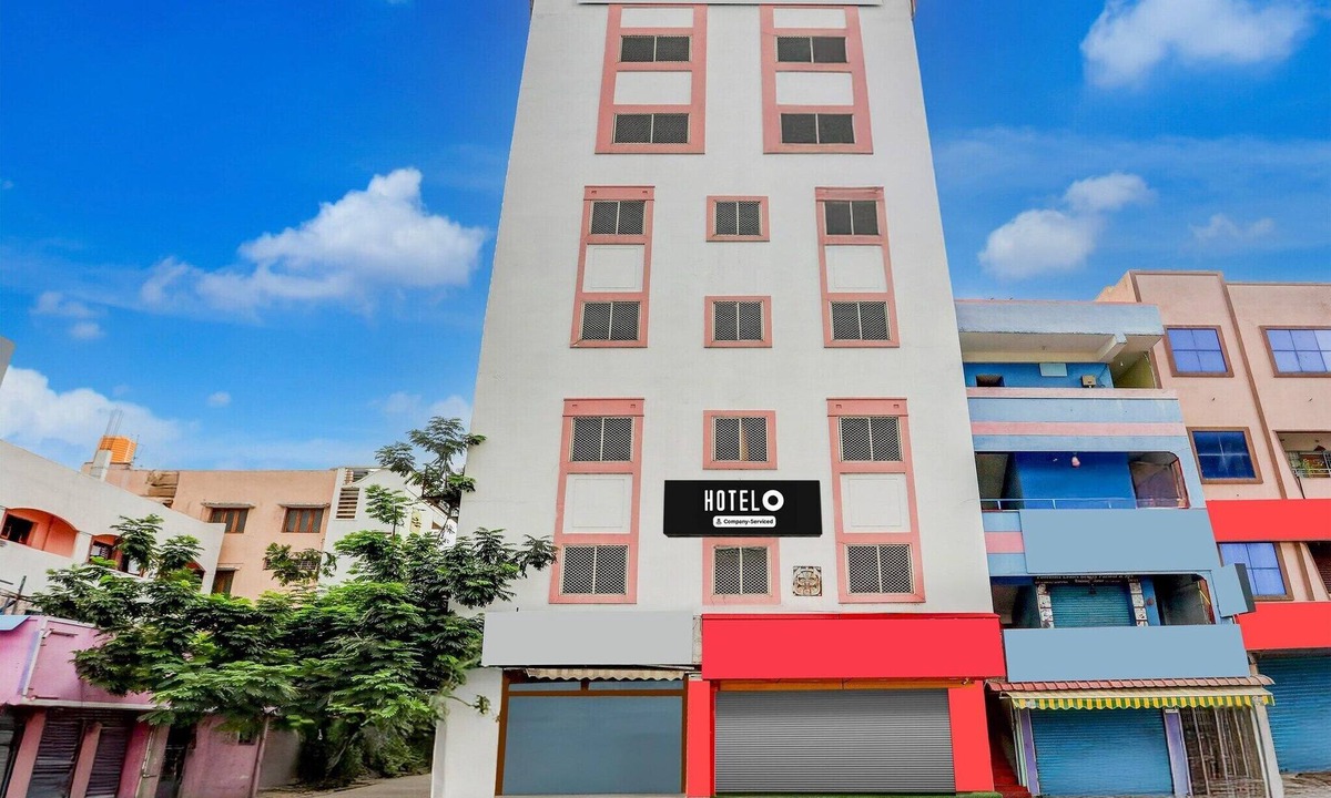 Tirupati House | Hotel O Karakambadi Near Alipiri