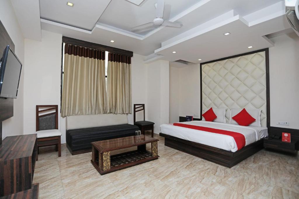 Meerut Hotel | Hotel O Subhadra Residency