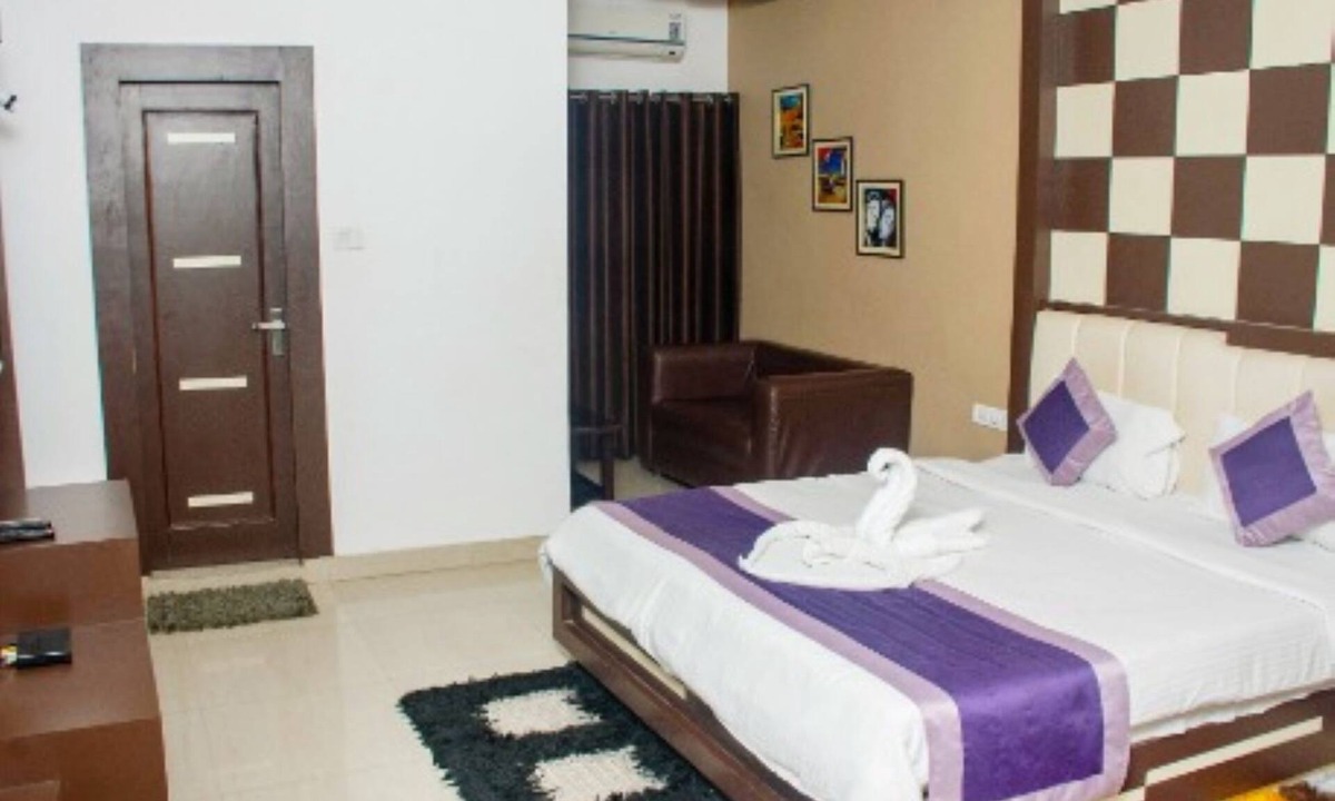 Lanka Hotel | Hotel Rameshwaram Vatika
