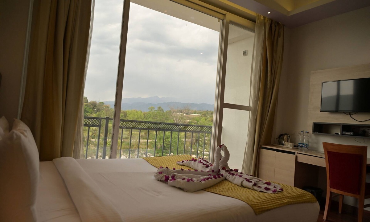 Sidhpur Hotel | Hotel River Retreat