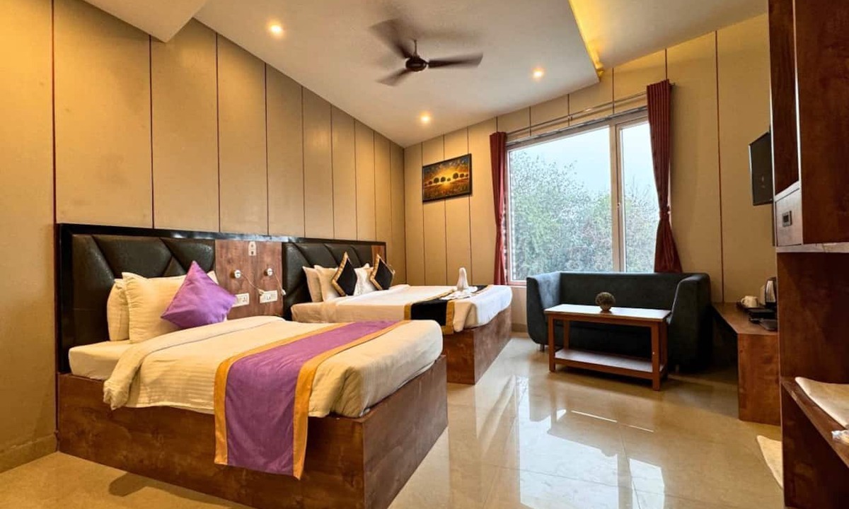 Varanasi Hotel | Hotel Runway Inn