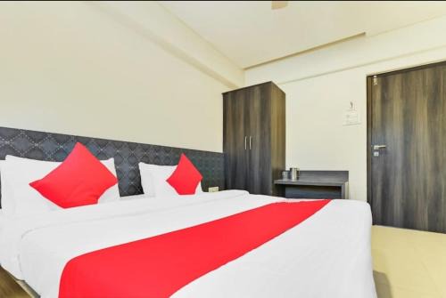 Thane West Hotel | HOTEL SHARADA INTERNATIONAL