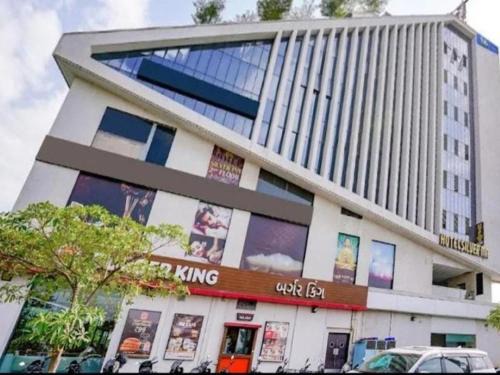 Chandkheda Hotel | Hotel Silver Inn, Ahmedabad
