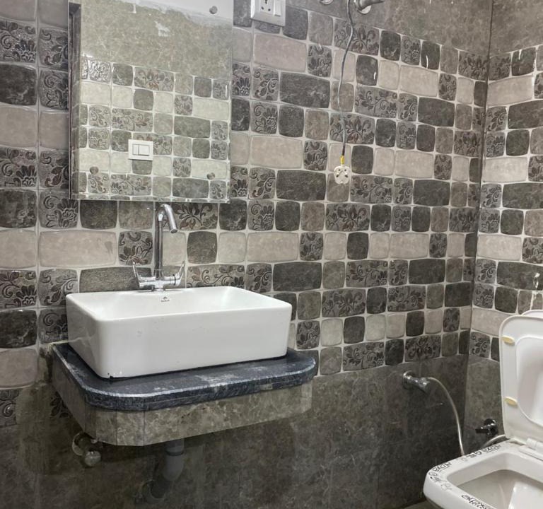 Katra Hotel | Hotel Tara Palace By MIDTOWN