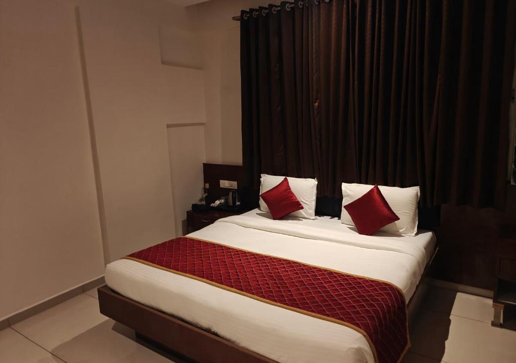 Kolhapur Hotel | Hotel Vivank