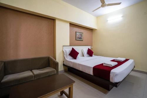 Mysore Hotel | Hotel Vyshak Inn