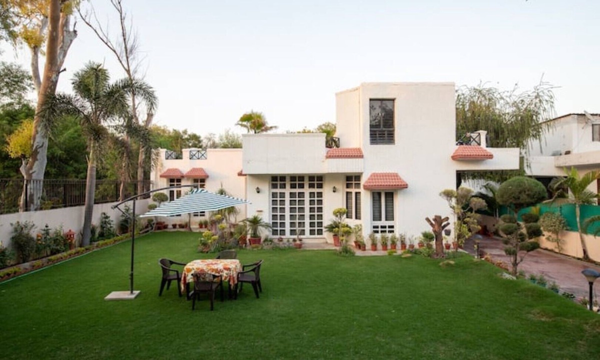 New Delhi House | Independent Villa 2 BHK- Garden, Peaceful, Noise free, Dust free, Pollution free