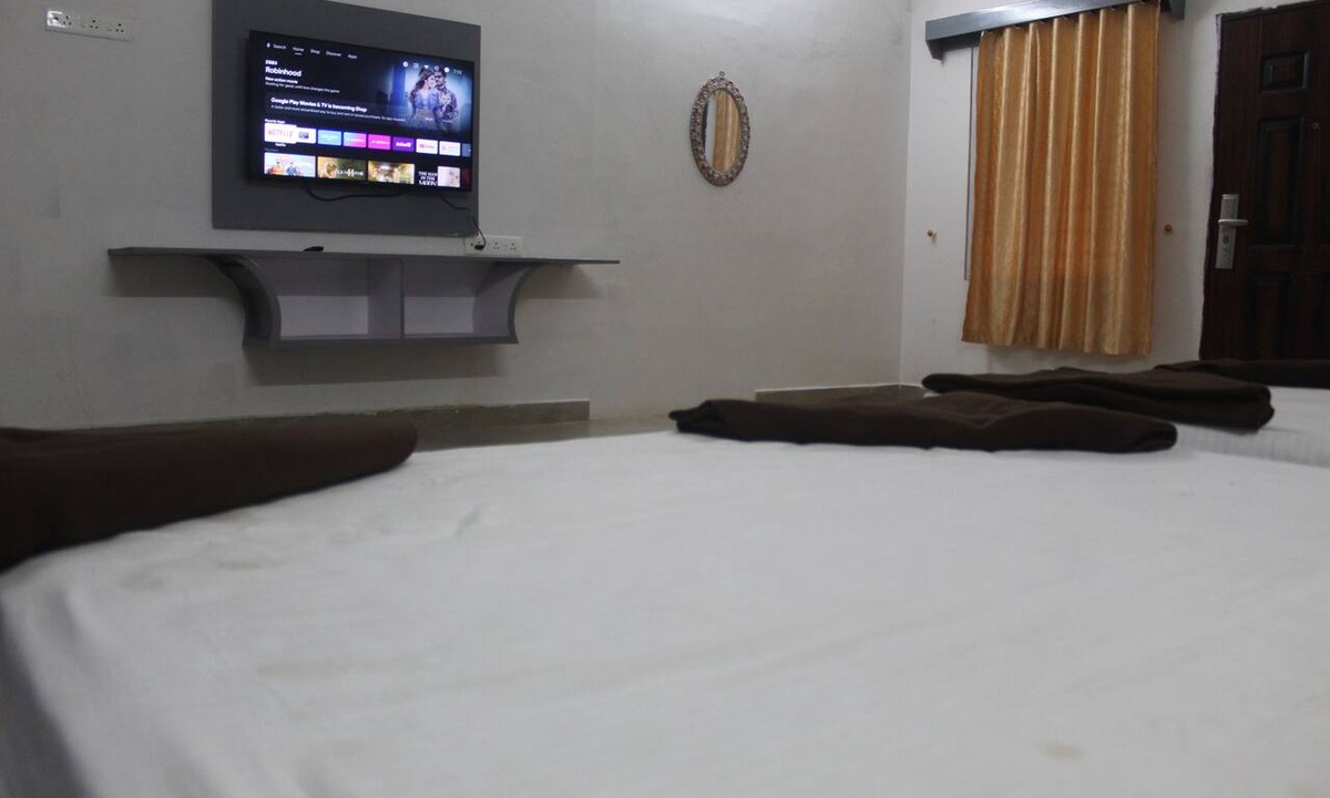 Tenkasi Resort | Ivory Inn