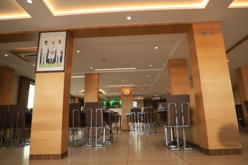 Palsana Hotel | Jd Hotel & Guest House