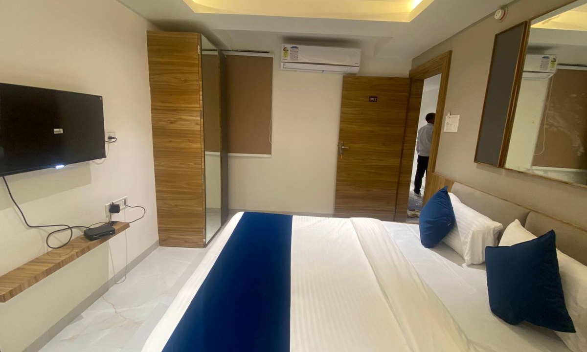 Rau Hotel | JMB Hotel Height