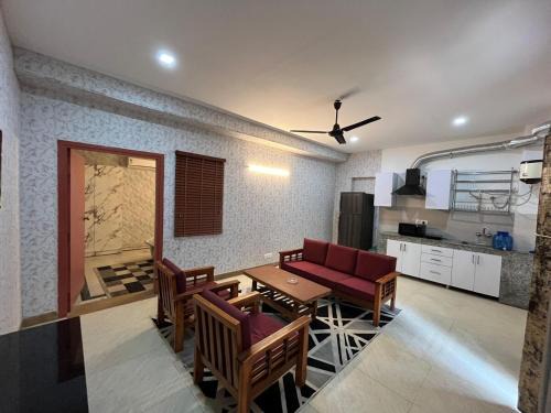 Hauz Khas Village Apartment | Jungle Retreat 3-71 BNB