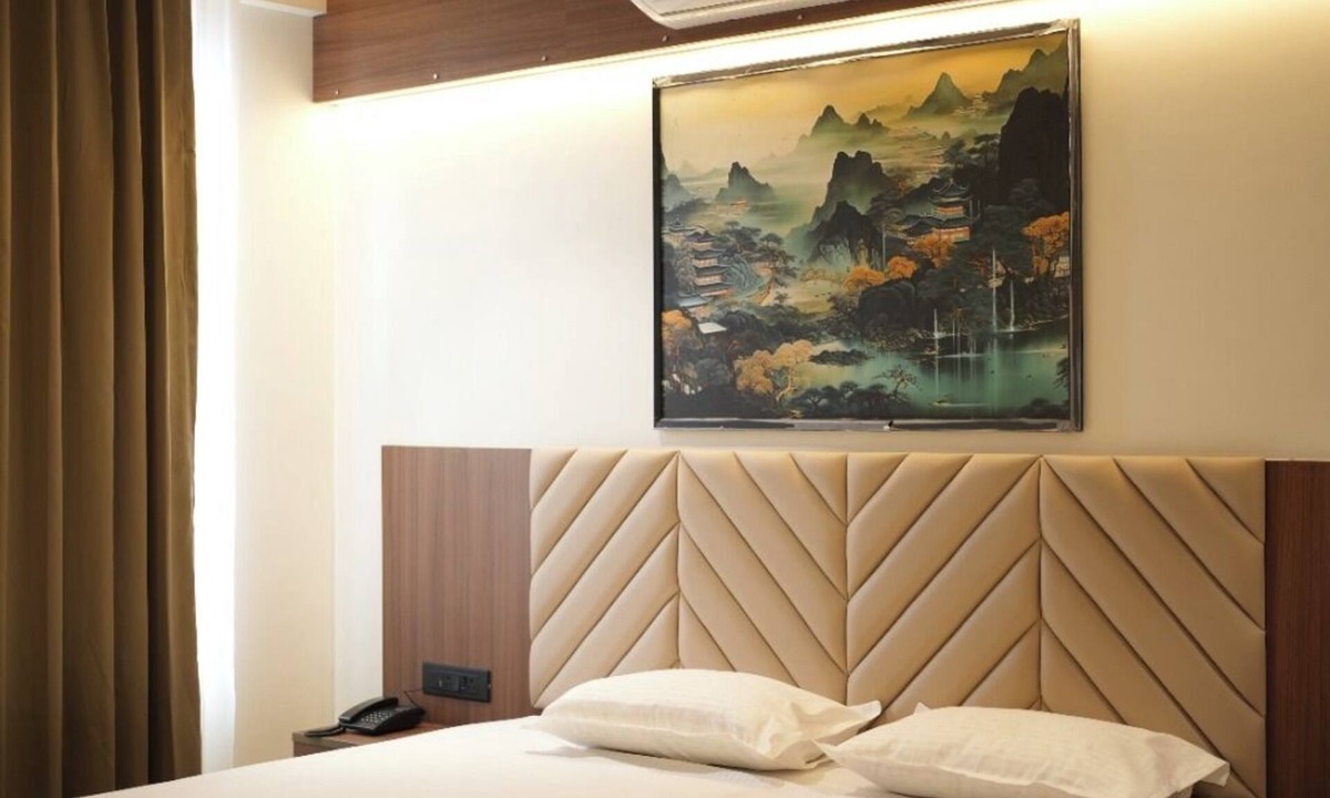 Kharabwadi Bed & Breakfast | K9 restaurant and haritage