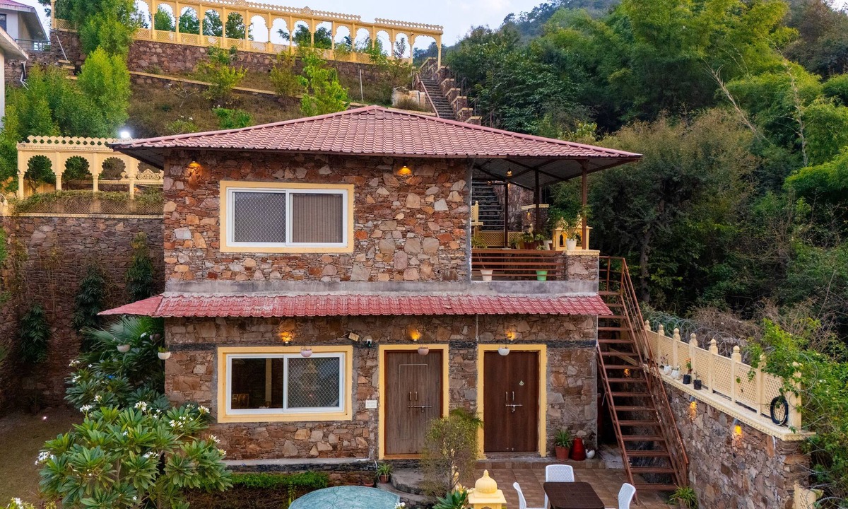 Bedla Villa | Luxury Private 4BHK Villa with Pool & Swiss Tents