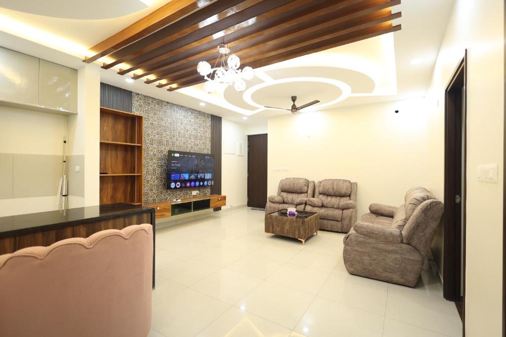 Bengaluru Apartment | Luxury Stay with Outdoor Pool and Gym near Bangalore Airport
